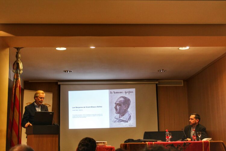 Vicent Sanz demostra que la Real Senyera denominada de Vicent Blasco Ibáñez no fon la que va cobrir el cos del noveliste