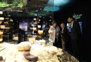 El Museu de Prehistòria galardonado por su exposición ‘Orígens’ y el catálogo ‘Moneda Ibérica’