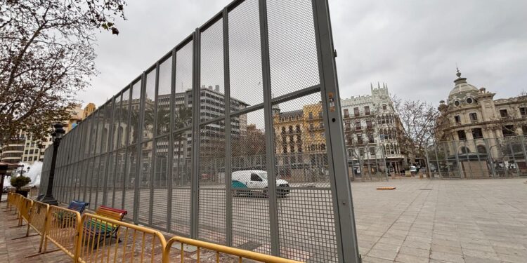 Avanza la valla de les mascletaes. Conoce el calendario pirotécnico de Fallas 2025 de Valencia