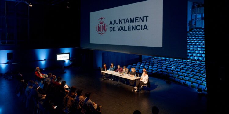 Los teatros municipales proponen una programación que aúna artistas consagrados y propuestas escénicas más vanguardistas