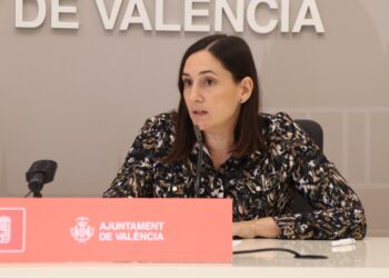 Elisa Valía denuncia que el gobierno del PP retiene ya más de 110 viviendas municipales vacías sin entregar a familias por toda la ciudad en plena escalada del precio del alquiler.