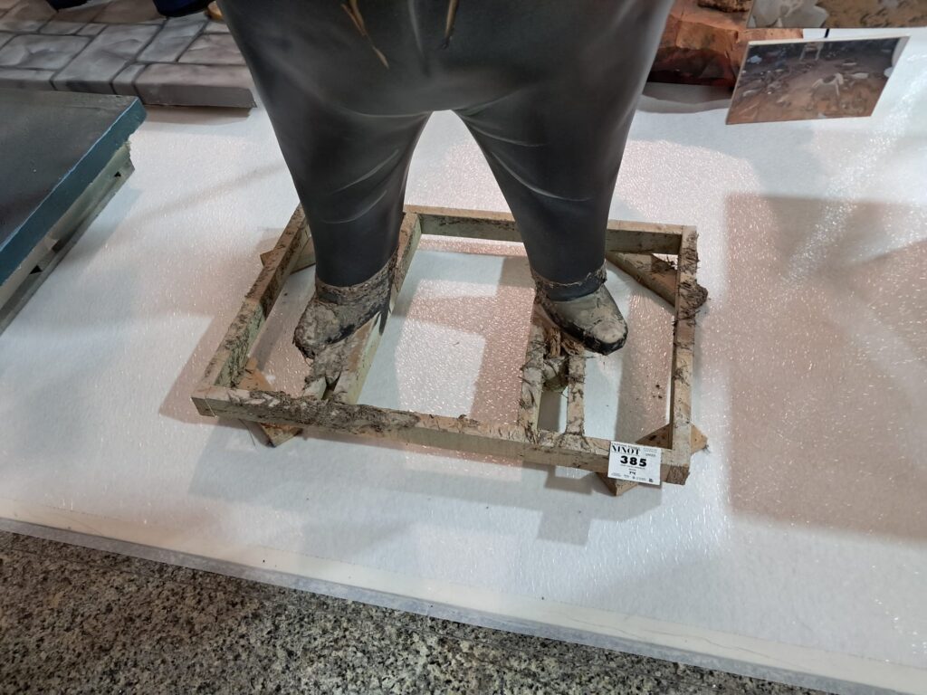 Los ninots de la Exposició del Ninot reflejan la #DANA y enfatizan la solidaridad del Pueblo frente a la inmoralidad de los políticos 3 WhatsApp Image 2025 02 16 at 18.53.12