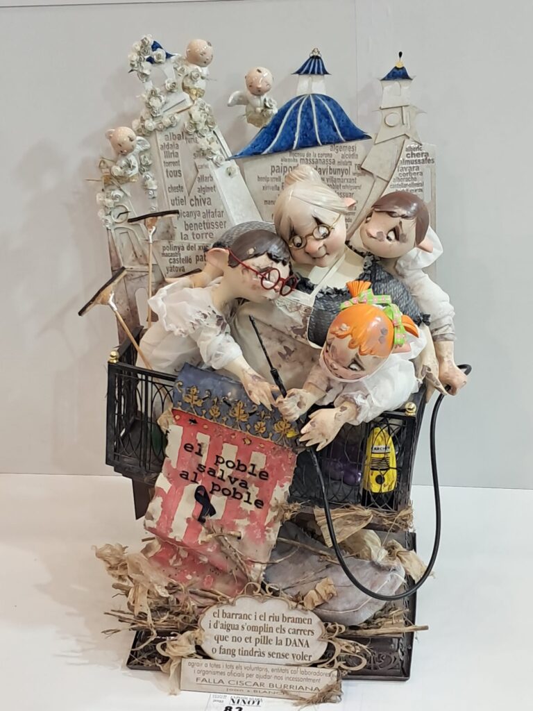 Los ninots de la Exposició del Ninot reflejan la #DANA y enfatizan la solidaridad del Pueblo frente a la inmoralidad de los políticos 7 WhatsApp Image 2025 02 16 at 18.58.03