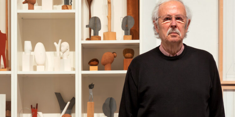 El escultor valenciano Silvestre Moros expone en el Museo de la Ciudad 1 El escultor valenciano Silvestre Moros expone en el Museo de la Ciudad