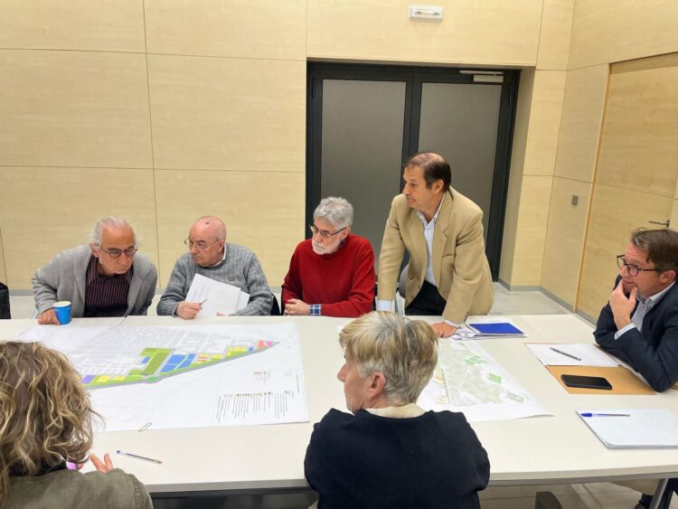 El Ayuntamiento presenta a los vecinos el nuevo proyecto del PAI de Benimaclet