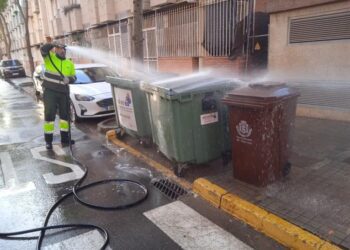 El Ayuntamiento de Manises pone en marcha un plan de choque de limpieza exhaustiva por todos los barrios de la localidad 1 El Ayuntamiento de Manises pone en marcha un plan de choque de limpieza exhaustiva por todos los barrios de la localidad