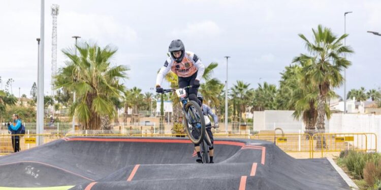 Santa Pola acoge la primera prueba de la Copa de España de Pump Track 2025