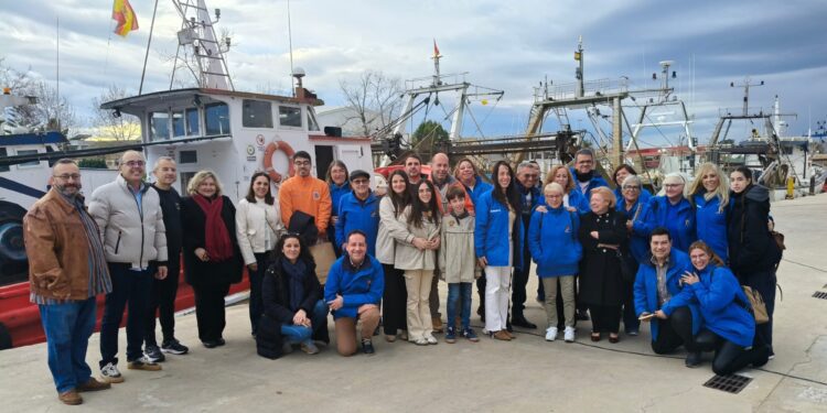 Comida de germanor fallera en Cullera entre la Falla Faro Mar Cullera y la Falla Plaça Cervantes de Paiporta
