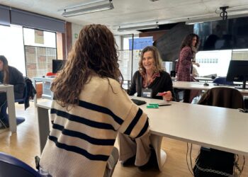 Quart de Poblet, Alfafar y Godelleta reciben personal de refuerzo de la Generalitat para tramitar la tarjeta Recuperem Valencia 1 Quart de Poblet, Alfafar y Godelleta reciben personal de refuerzo de la Generalitat para tramitar la tarjeta Recuperem Valencia