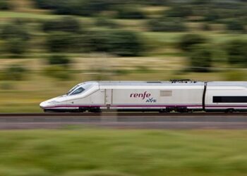 Renfe alcanza el millón de viajeros en sus trenes AVE entre España y Francia