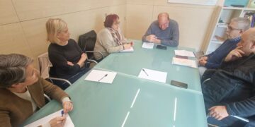 El Ayuntamiento se compromete a adaptar las instalaciones de La Hípica a las necesidades deportivas de los barrios, pero informa que la gestión seguirá siendo privada