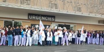 Los médicos salen a la calle para protestar por el anteproyecto del Estatuto Marco presentado por el Ministerio de Sanidad