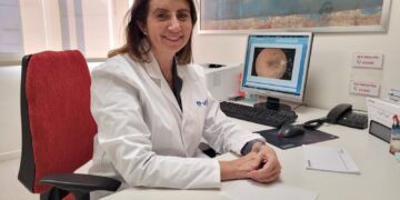 Una especialista de Vithas de oftalmología afirma que los casos de conjuntivitis vírica aumentan en invierno
