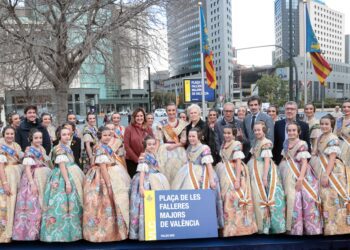 Valencia rinde homenaje a sus falleras mayores dedicándoles una plaza 10 Valencia rinde homenaje a sus falleras mayores dedicándoles una plaza