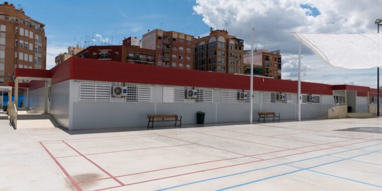 El Ayuntamiento inyecta 2 millones de euros para impulsar la construcción del CEIP Santo Ángel de la Guarda 1 El Ayuntamiento inyecta 2 millones de euros para impulsar la construcción del CEIP Santo Ángel de la Guarda