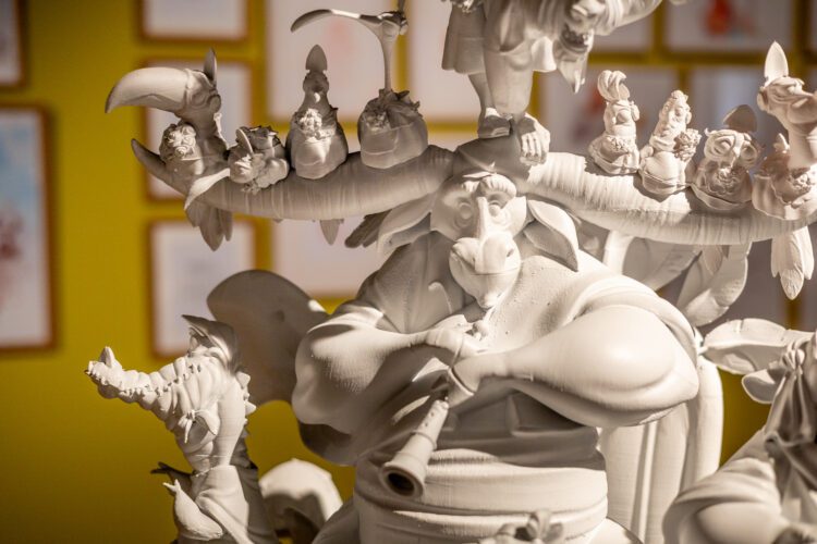 El Centre del Carme presenta una retrospectiva del escultor e ilustrador valenciano José Santaeulalia, diseñador de la falla del Ayuntamiento 2025