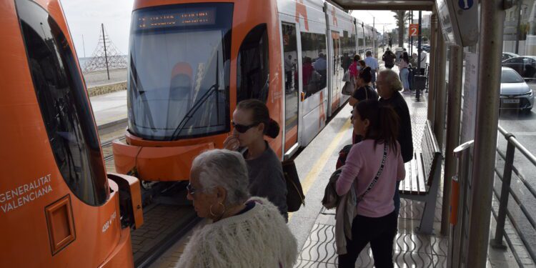 TRAM d´Alacant facilitó la movilidad de 1,4 millones de usuarios en febrero