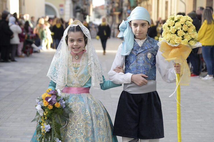 Paiporta tuvo ayer su Ofrena, Nit del Foc y se quemó la Falla de la #DANA donada por Convento Jerusalén