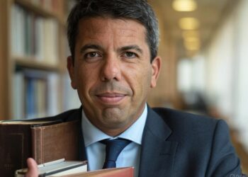 Carlos Mazón insiste en la recuperación de Valencia tras la DANA y defiende la libertad educativa