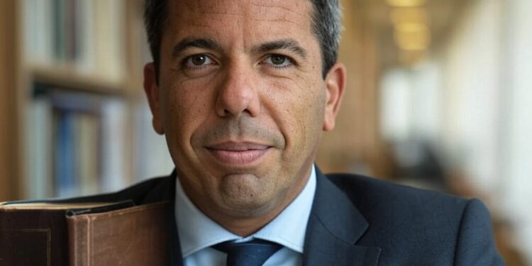 Carlos Mazón insiste en la recuperación de Valencia tras la DANA y defiende la libertad educativa