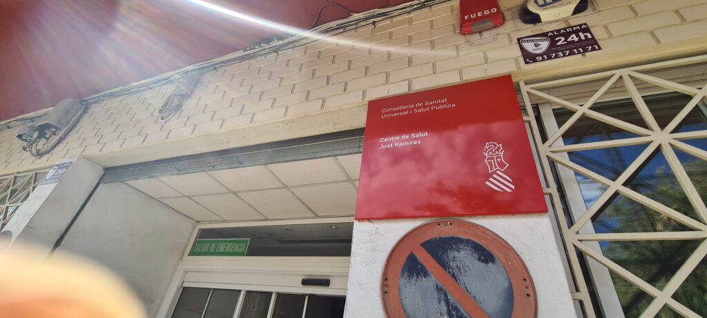 Centro de salud Just Ramírez cierra sus puertas y se traslada al nuevo Centro de Salud Campanar II 5 El Centro de Salud Just Ramirez se traslada tras 33 anos de servicio 3