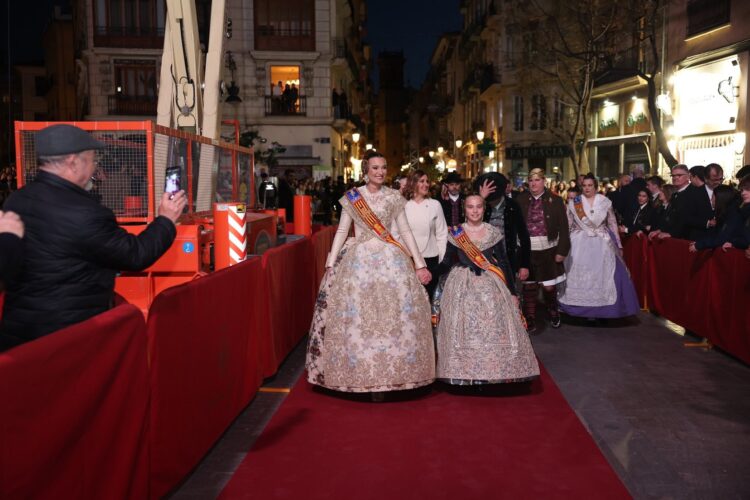 Entrevista a la Fallera Major Infantil de Valéncia 2025, Lucía García Rivera, a las puertas de la plantà