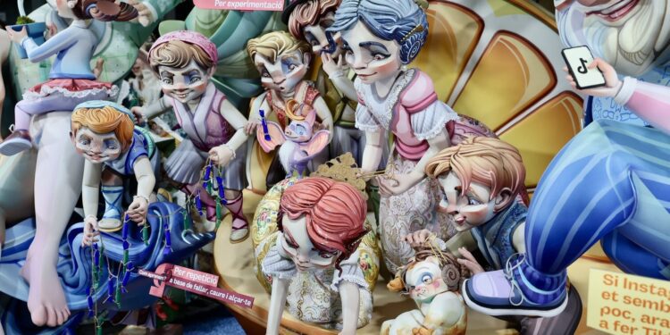 Listado de premios de las Fallas de Valencia 2025: la lista completa 1 Listado de premios de las Fallas de Valencia 2025: la lista completa