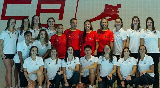 Primer evento de Valencia Acuática en el Polideportiu de Nou Molés del equipo nacional de natación artística con fines solidarios 1 Primer evento de Valencia Acuática en el Polideportiu de Nou Molés del equipo nacional de natación artística con fines solidarios