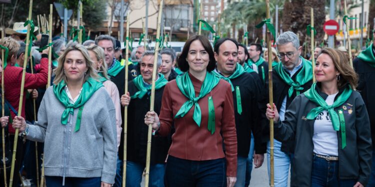 Morant critica la ausencia de Mazón en la Romería de Castelló 1 Morant critica la ausencia de Mazón en la Romería de Castelló