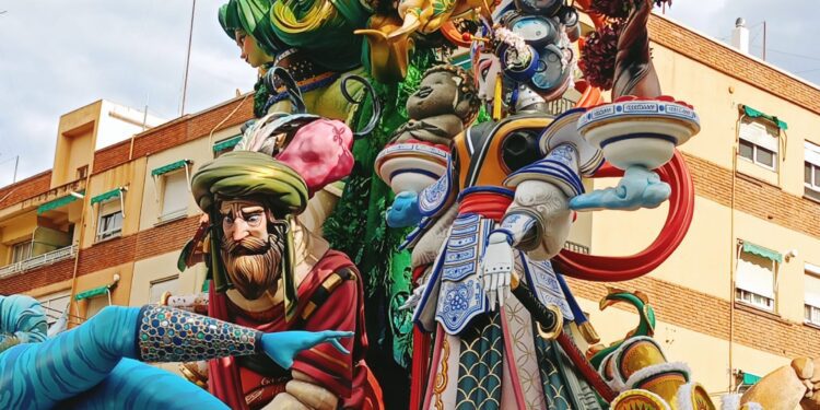 Educación cede ante la presión técnica de Paterna, Xàtiva y Torrent: el 16 de marzo será festivo escolar