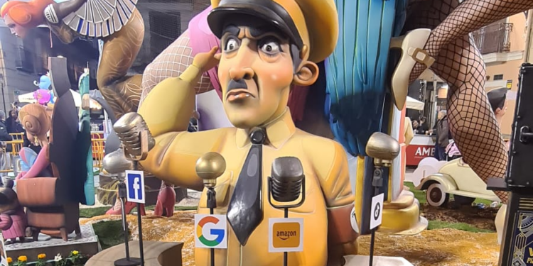 Sí, Roberto, han cambiado las Fallas