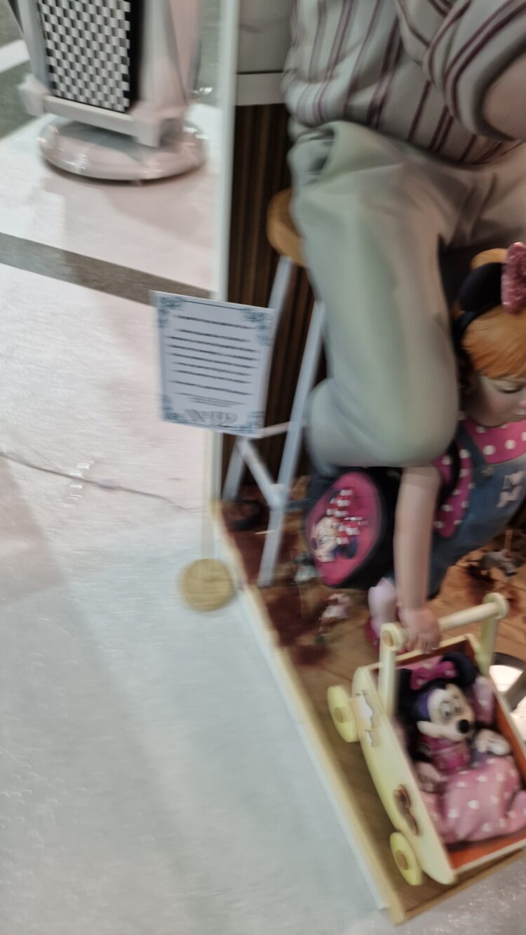 El Ninot de Convento Jerusalén realizado por Sáchez Llongo del Forn Pa i Porta ninot indultat