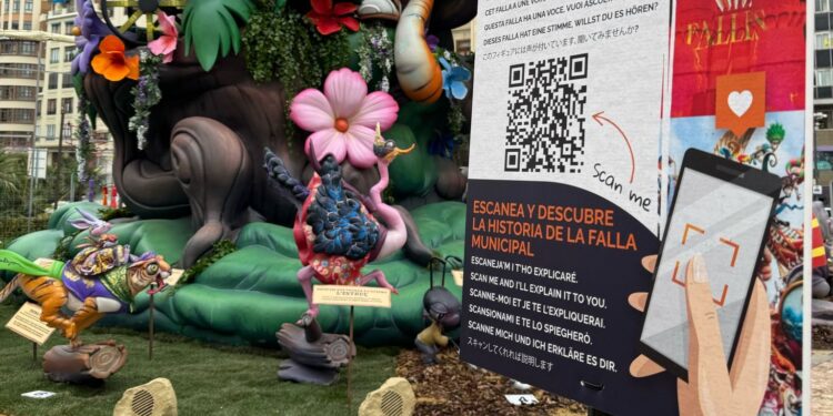 Unas 70 fallas de Valencia se convierten en accesibles gracias a un QR inclusivo