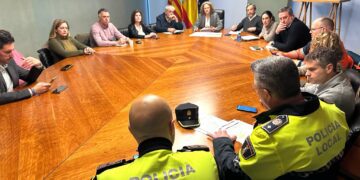 Torrent suspende clases y actividades escolares hoy y mañana y avisa a la población por precaución