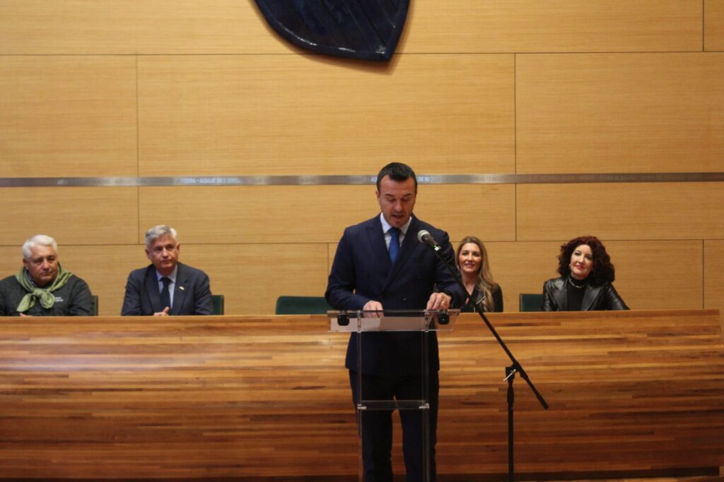 Lo Rat Penat entrega en la Diputació de Valéncia els premis del Concurs de Llibrets de Falla per a les falles de fora del Cap i Casal 3 WhatsApp Image 2025 03 11 at 20.39.40