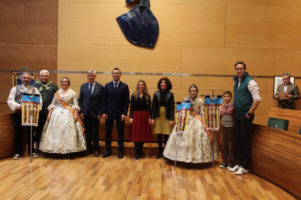 Lo Rat Penat entrega en la Diputació de Valéncia els premis del Concurs de Llibrets de Falla per a les falles de fora del Cap i Casal 8 WhatsApp Image 2025 03 11 at 20.40.29