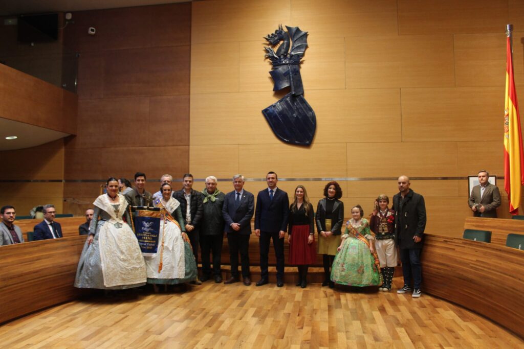 Lo Rat Penat entrega en la Diputació de Valéncia els premis del Concurs de Llibrets de Falla per a les falles de fora del Cap i Casal 10 WhatsApp Image 2025 03 11 at 20.40.301