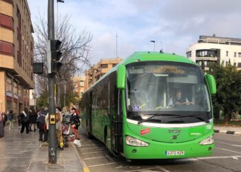 La Generalitat y el Ayuntamiento de Torrent refuerzan el servicio gratuito de bus lanzadera para acudir al Germanor Fest hasta la madrugada
