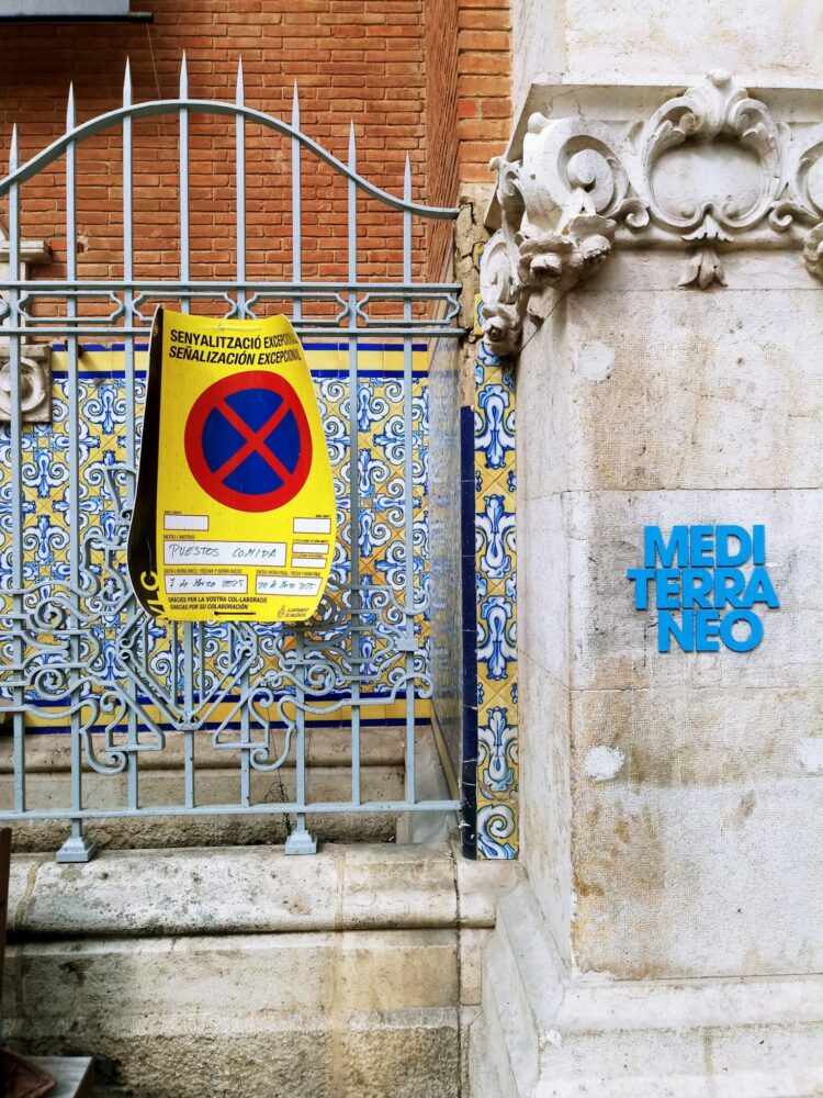 La Plaza de la Virgen luce una imagen lamentable