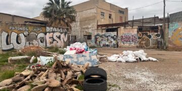 Los solares de La Punta se convierten en vertederos de basura