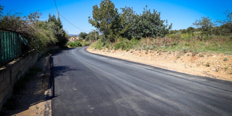 Torrent avanza en la recuperación de sus caminos rurales tras la barrancada