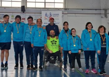 El Club Adaponda brilla en natación y tenis de mesa
