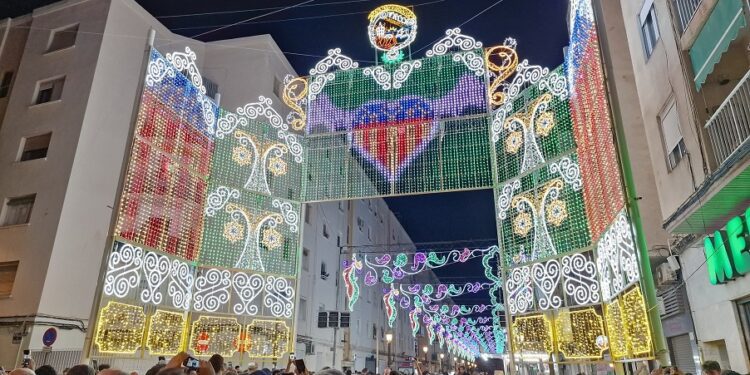 Premios de las calles iluminadas en las Fallas de Valencia 1 Premios de las calles iluminadas en las Fallas de Valencia
