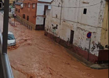 Inundaciones en el Polígono de Chiva y en Pedralba, y problemas en La Reva en Ribarroja