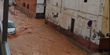 Inundaciones en el Polígono de Chiva y en Pedralba, y problemas en La Reva en Ribarroja