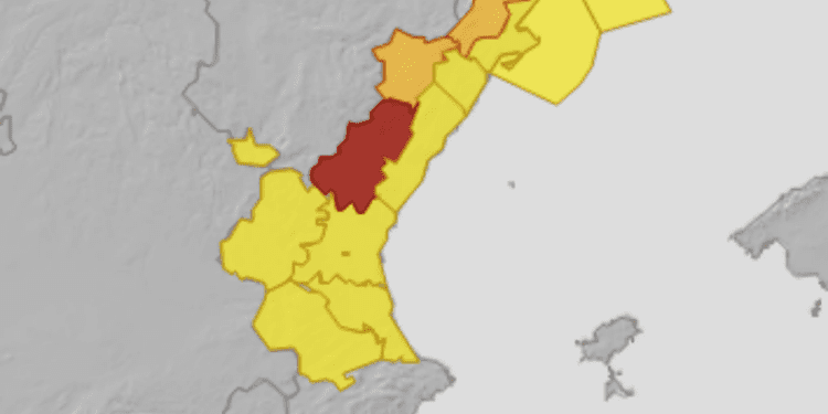 AEMET acaba de elevar a alerta roja en el interior de Castello su alerta por lluvias 1 AEMET acaba de elevar a alerta roja en el interior de Castello su alerta por lluvias