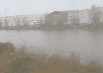 El Barranco del Poyo vuelve a estar lleno de agua en la altura de la Reva de Ribarroja