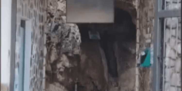 Les Coves de Sant Josep se desbordan en La Vall d'Uixó y Navarrés informa que el agua no es potable 1 Les Coves de Sant Josep se desbordan en La Vall d'Uixó y Navarrés informa que el agua no es potable