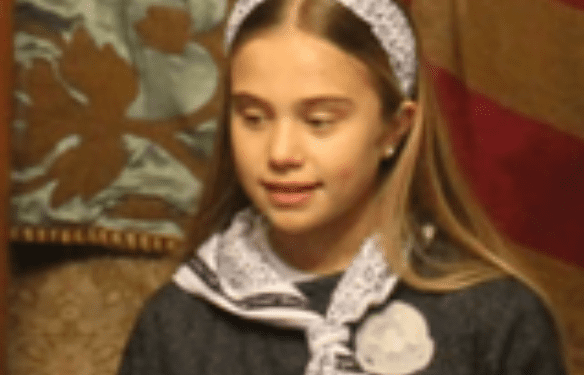 Entrevista a Lucía García Rivera, Fallera Major Infantil de Valéncia de 2025. Versió en Llengua Valenciana 1 Entrevista a la Fallera Major Infantil de Valéncia 2025, Lucía García Rivera, a las puertas de la plantà