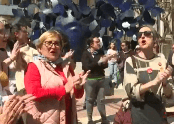 Mazón tiene que abandonar su visita a les Gayates de Castelló al ser abucheado